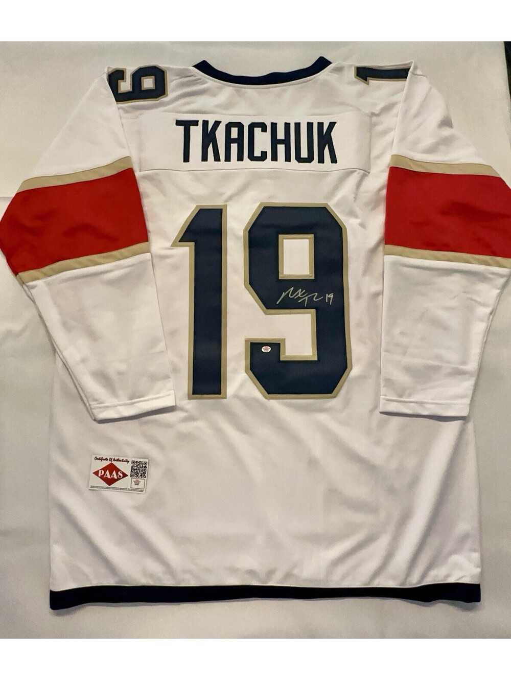 Tkachuk #19 Hockey Jersey Signed Autographed COA